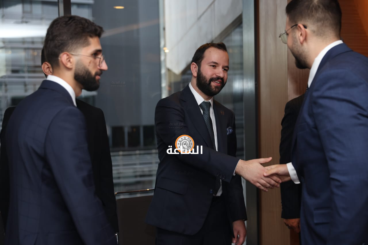 Madar Al-Saa Images 0.3034488845174059