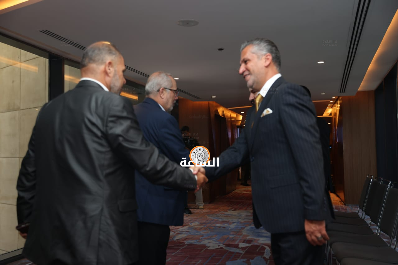 Madar Al-Saa Images 0.46487146742892416
