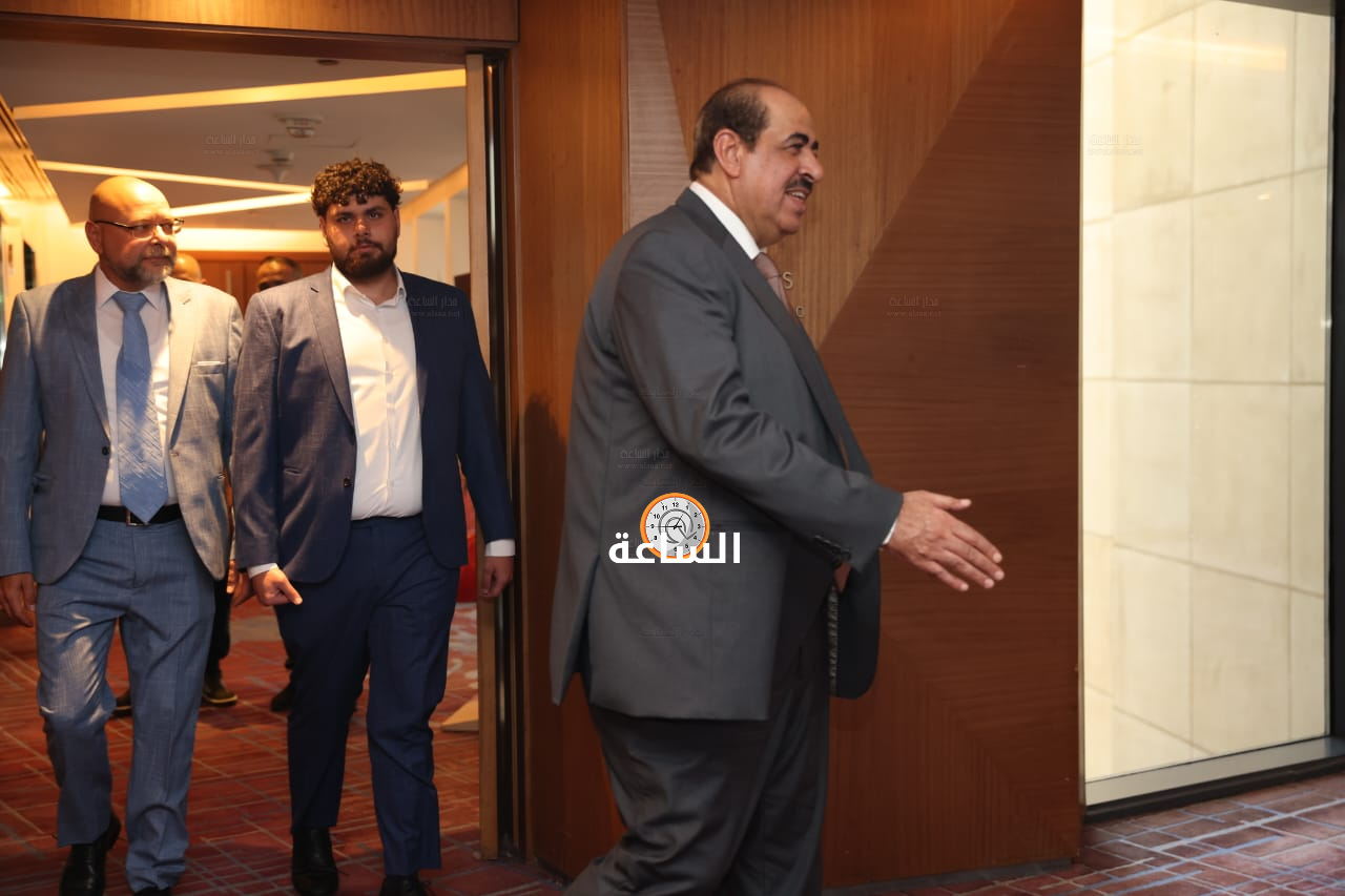 Madar Al-Saa Images 0.8163404589830646