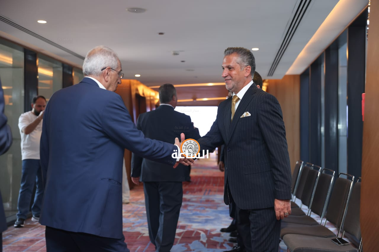 Madar Al-Saa Images 0.7713744192063741
