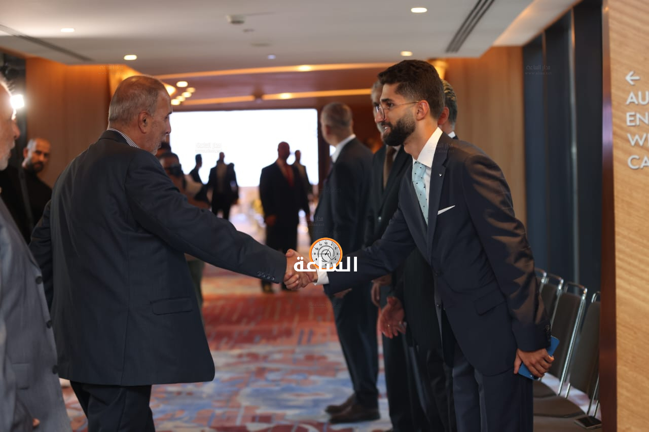 Madar Al-Saa Images 0.7047016365109057