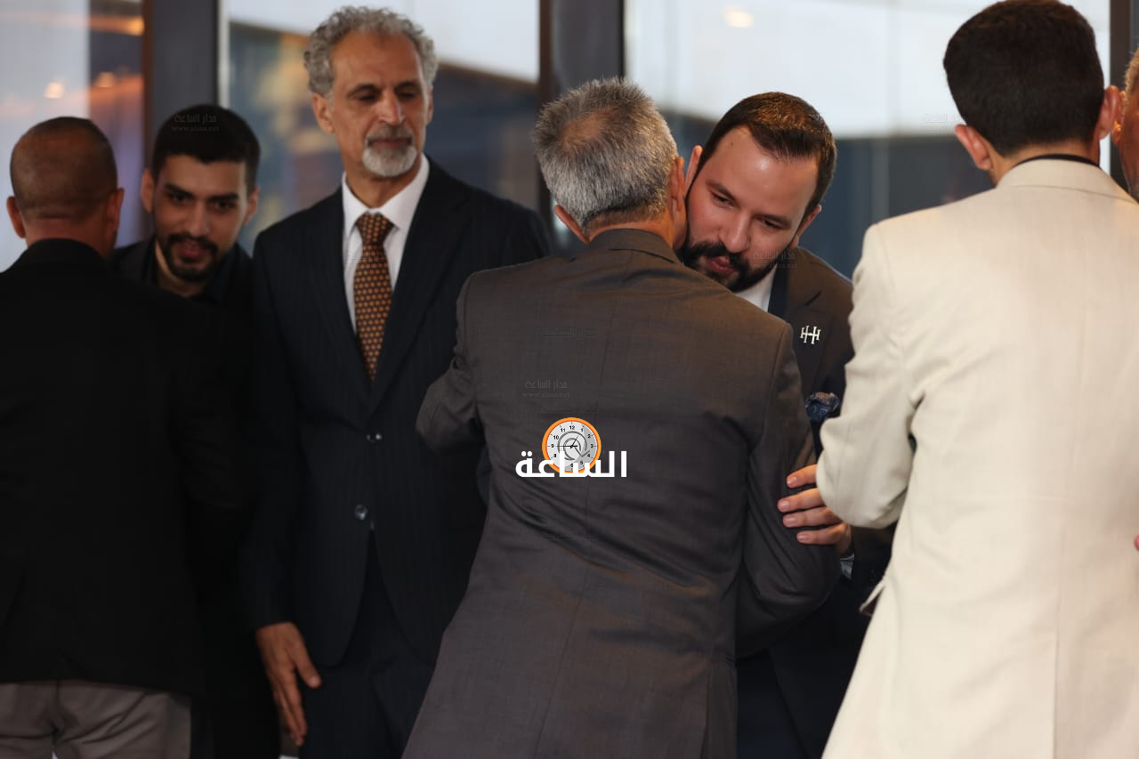 Madar Al-Saa Images 0.8551103722884041