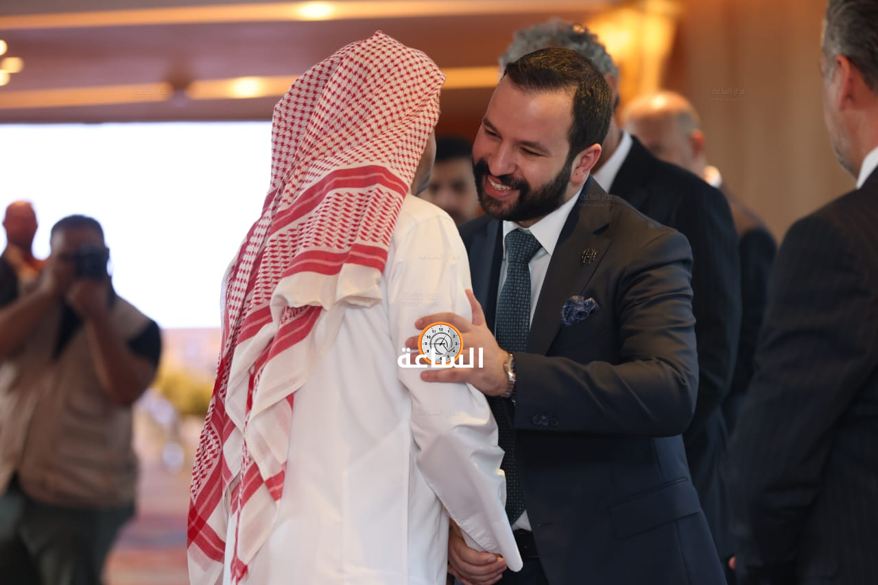 Madar Al-Saa Images 0.6557858127156629