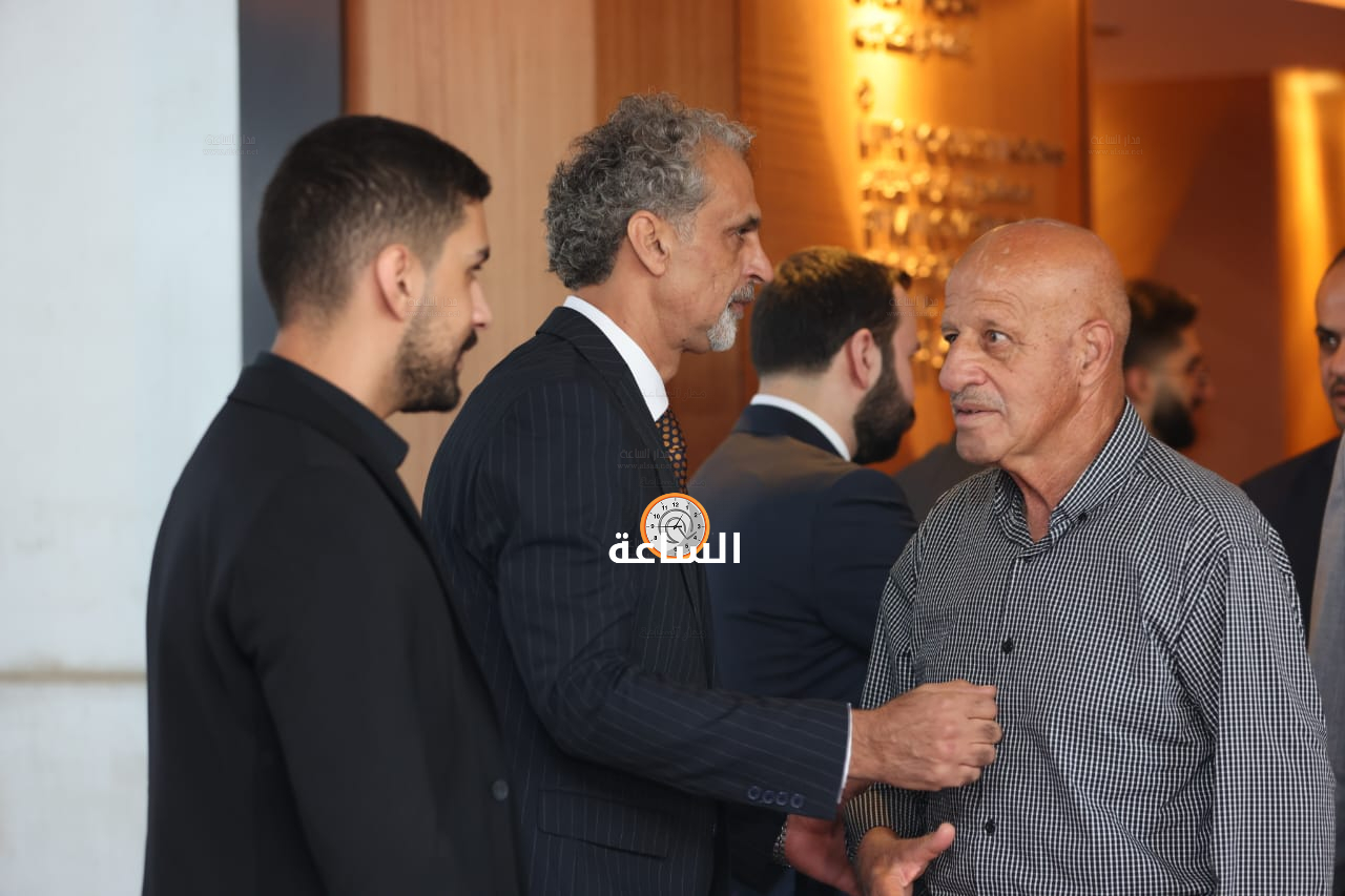 Madar Al-Saa Images 0.7591650611656787
