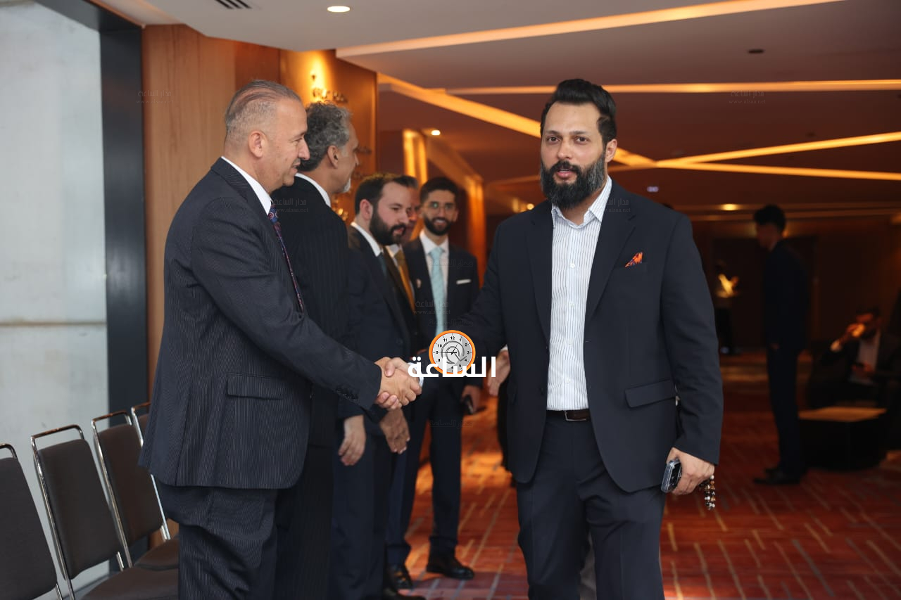 Madar Al-Saa Images 0.4943105476107045