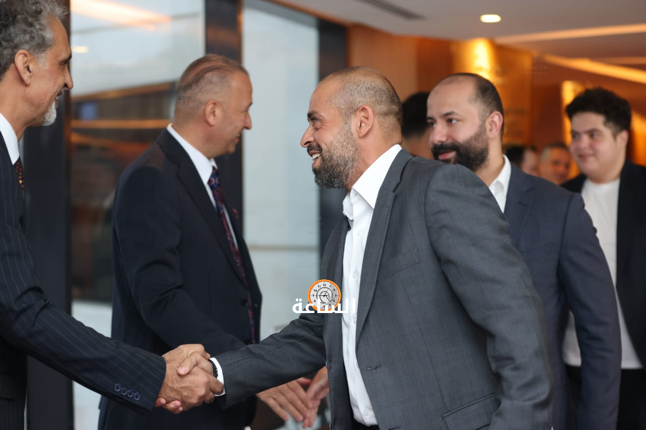 Madar Al-Saa Images 0.7487815727544355
