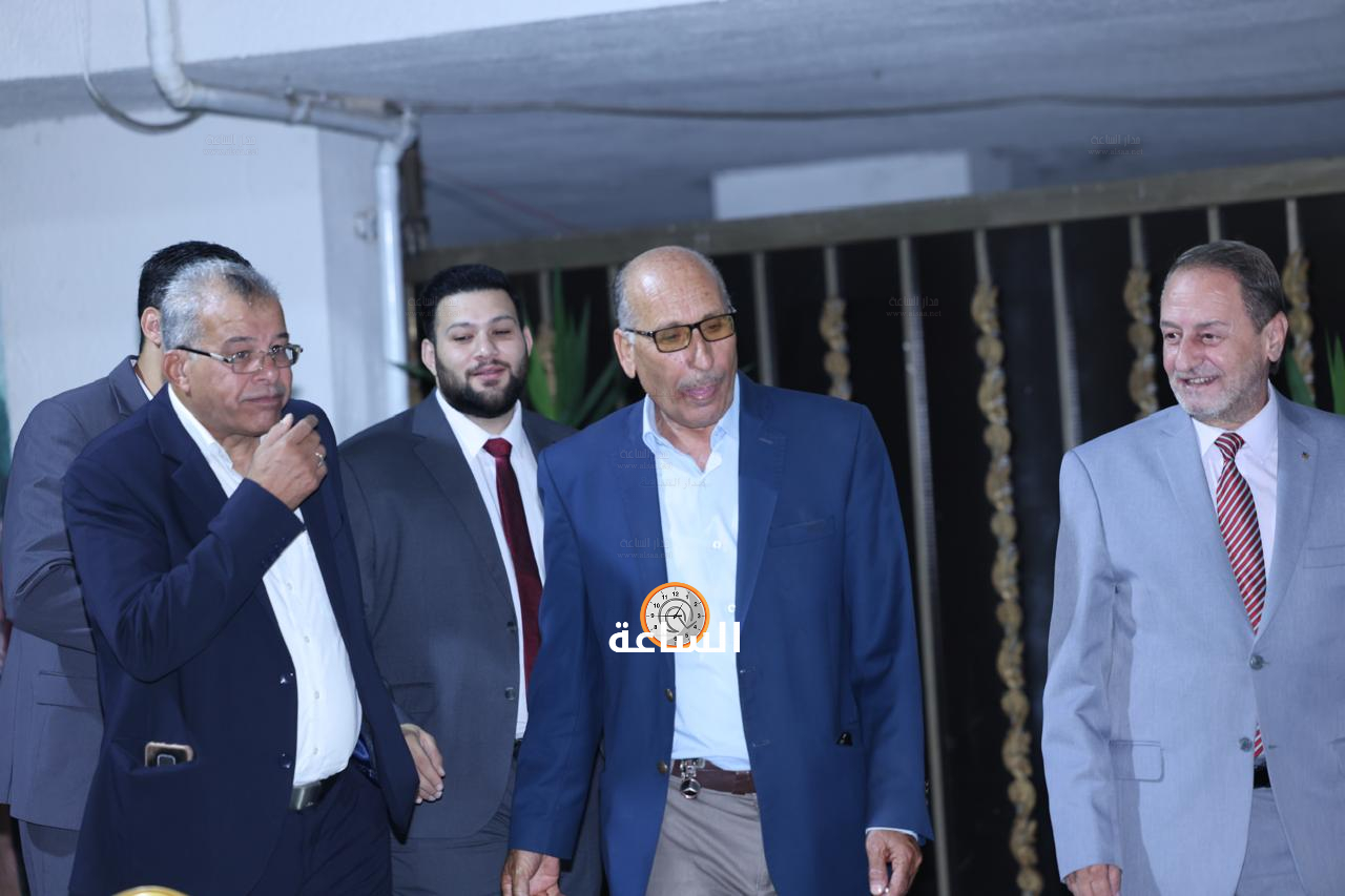 Madar Al-Saa Images 0.9691088851494436