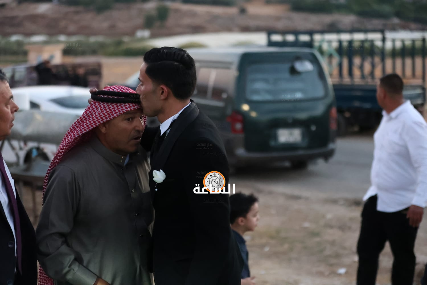 Madar Al-Saa Images 0.06097698309937161