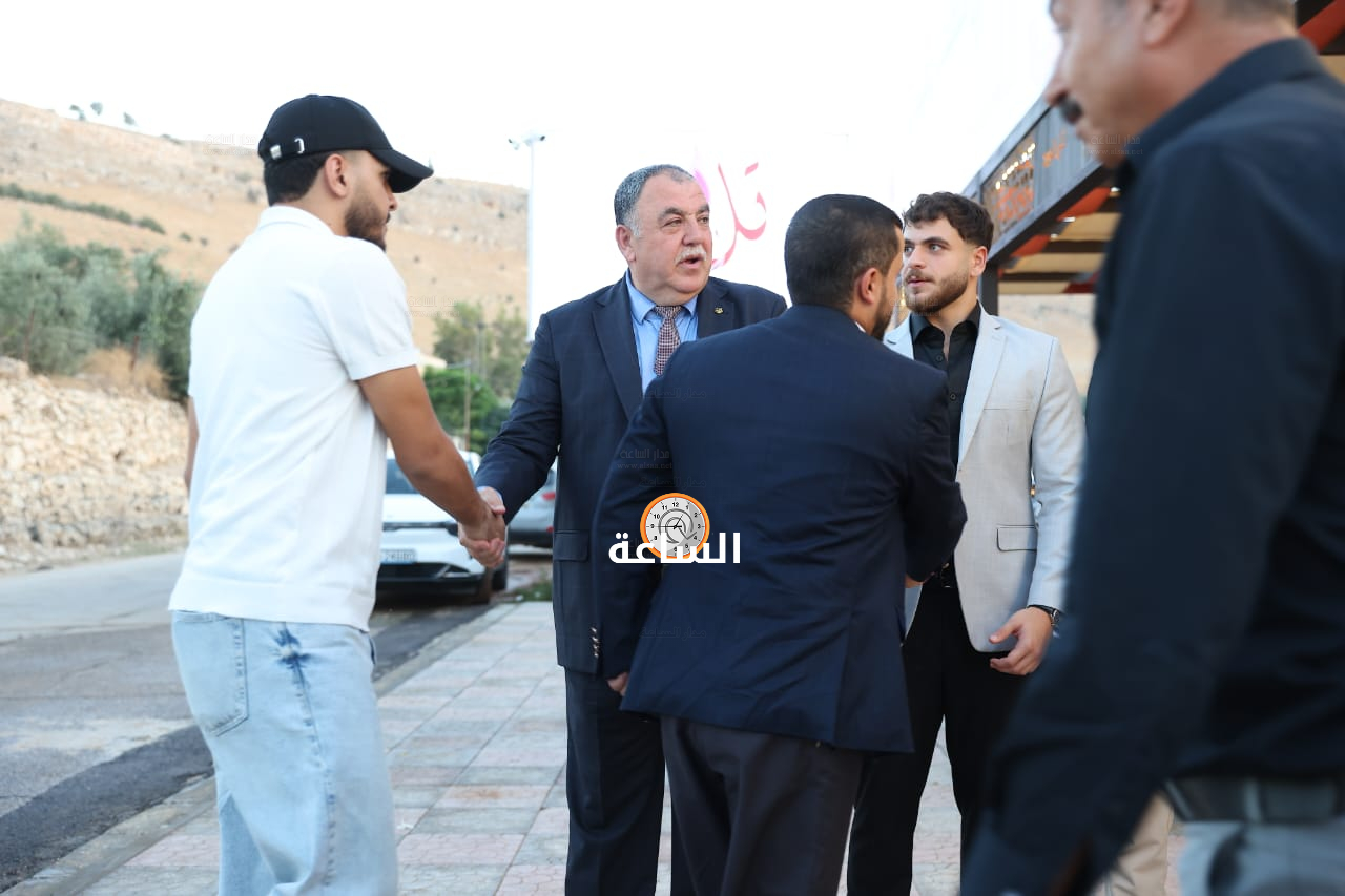 Madar Al-Saa Images 0.8712474970488805