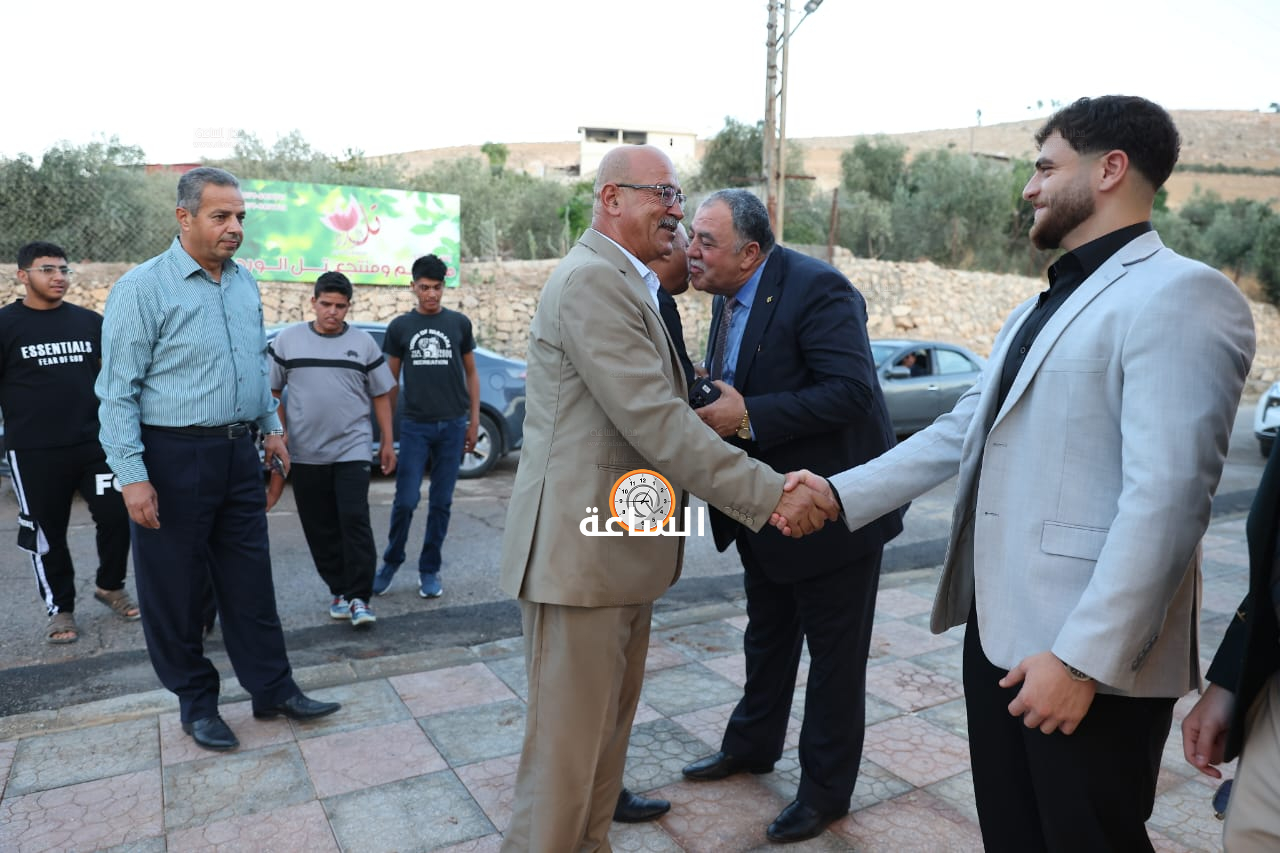 Madar Al-Saa Images 0.8175624049574033