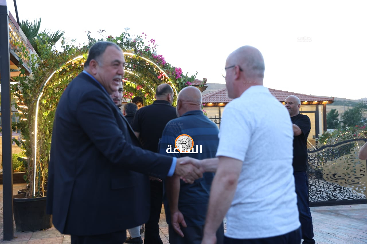 Madar Al-Saa Images 0.04915364552144674