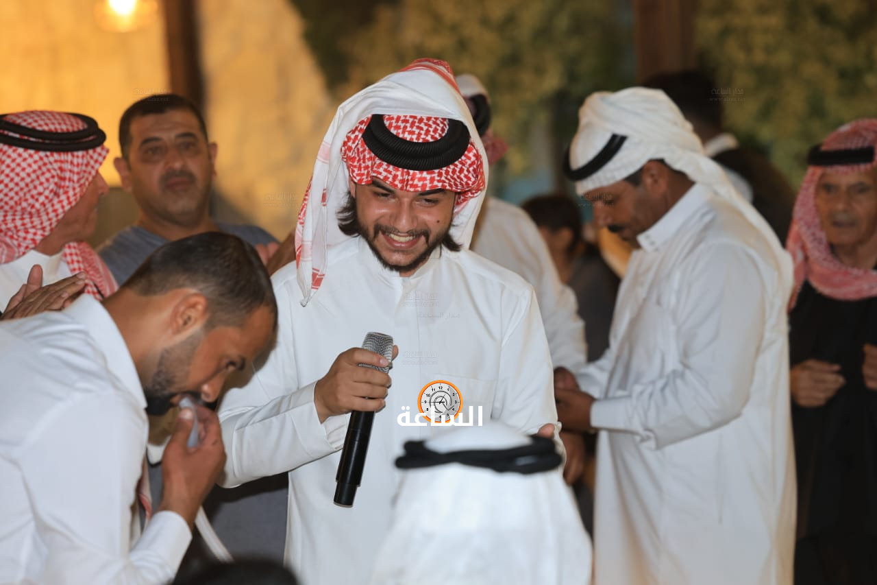 Madar Al-Saa Images 0.7475115444243581