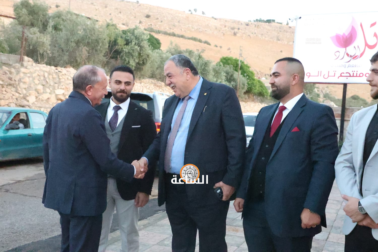 Madar Al-Saa Images 0.1016810244436287