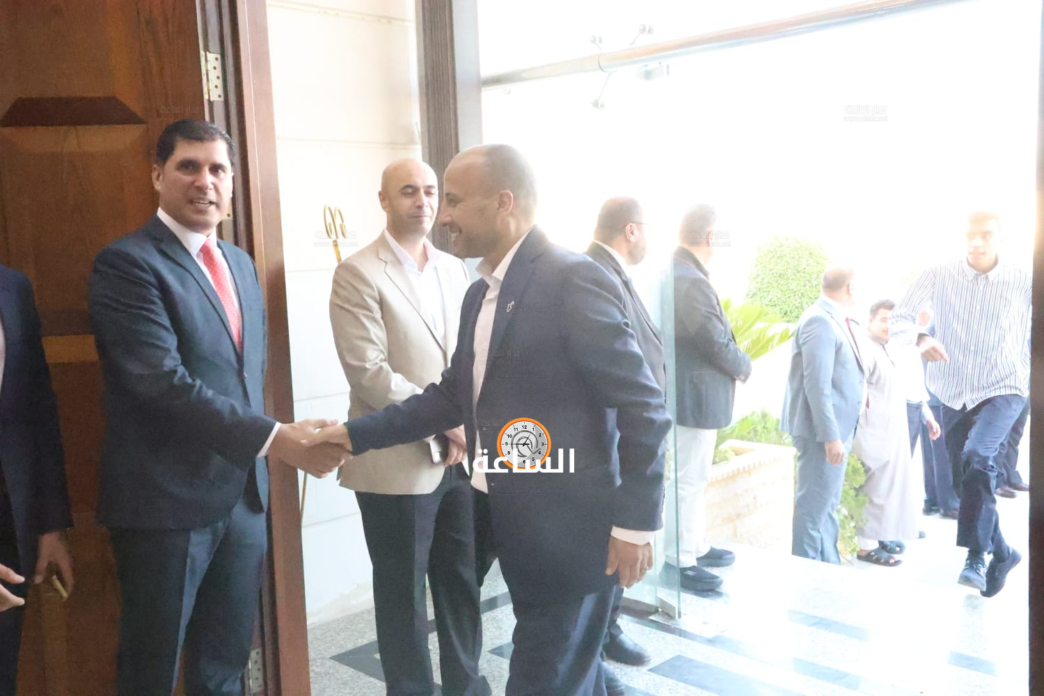 Madar Al-Saa Images 0.8730007318967625