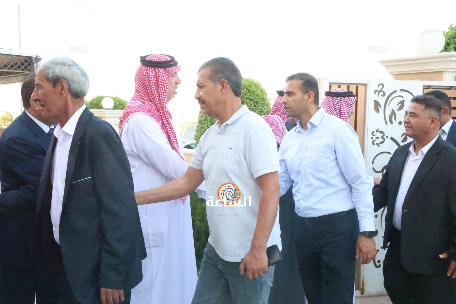 Madar Al-Saa Images 0.5254415288875482
