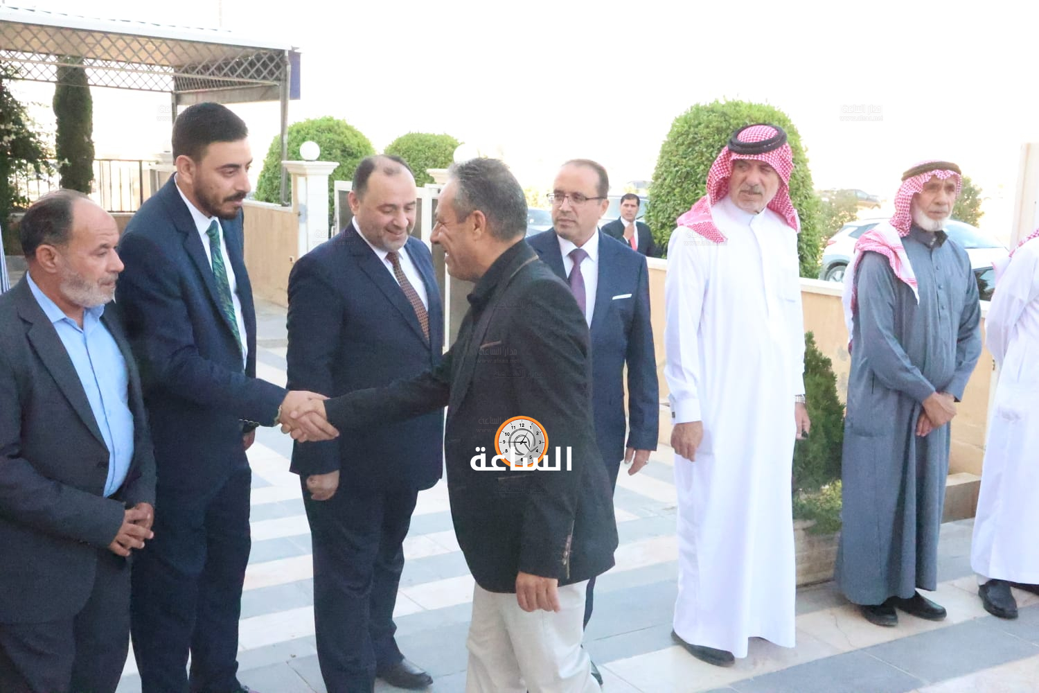 Madar Al-Saa Images 0.6241019293335129
