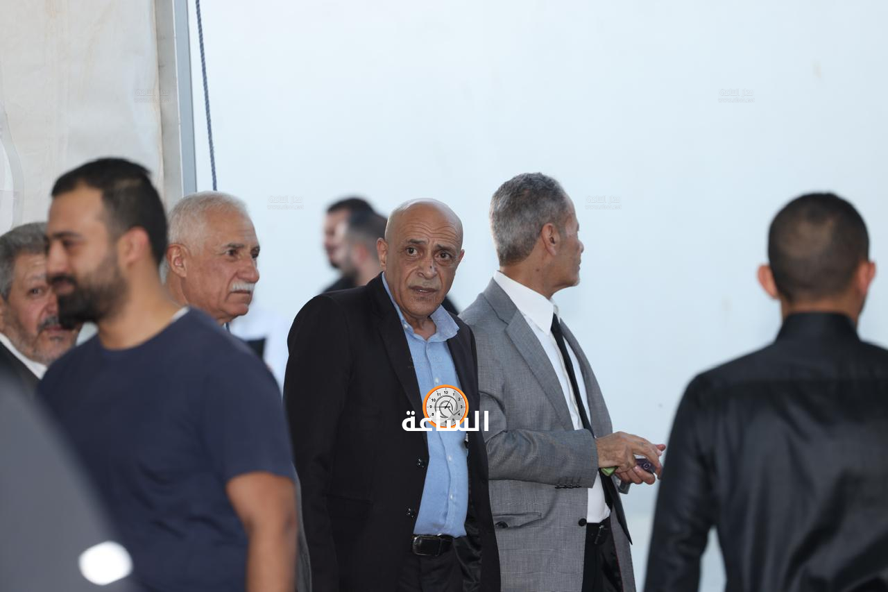 Madar Al-Saa Images 0.161048765513369