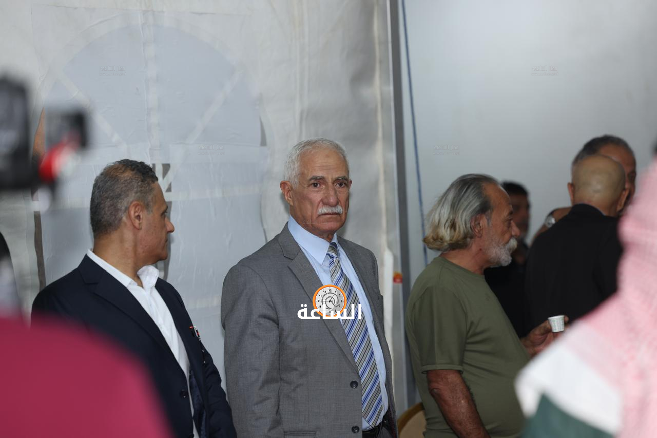 Madar Al-Saa Images 0.7796172336451186