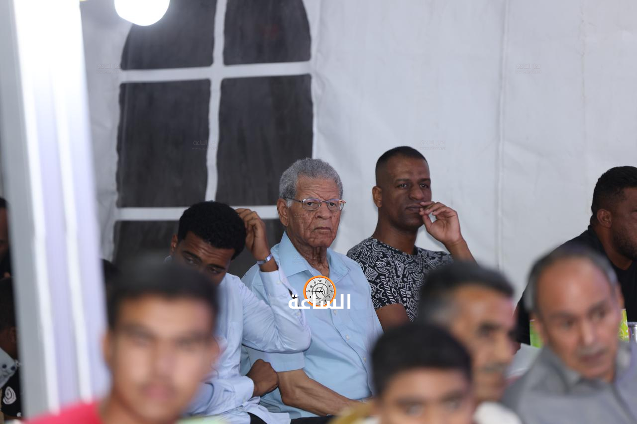 Madar Al-Saa Images 0.4169092358951034