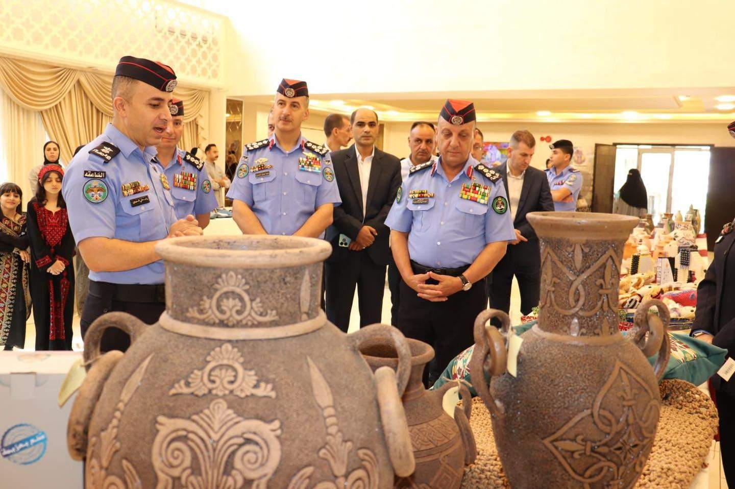 Madar Al-Saa Images 0.20480506085864036