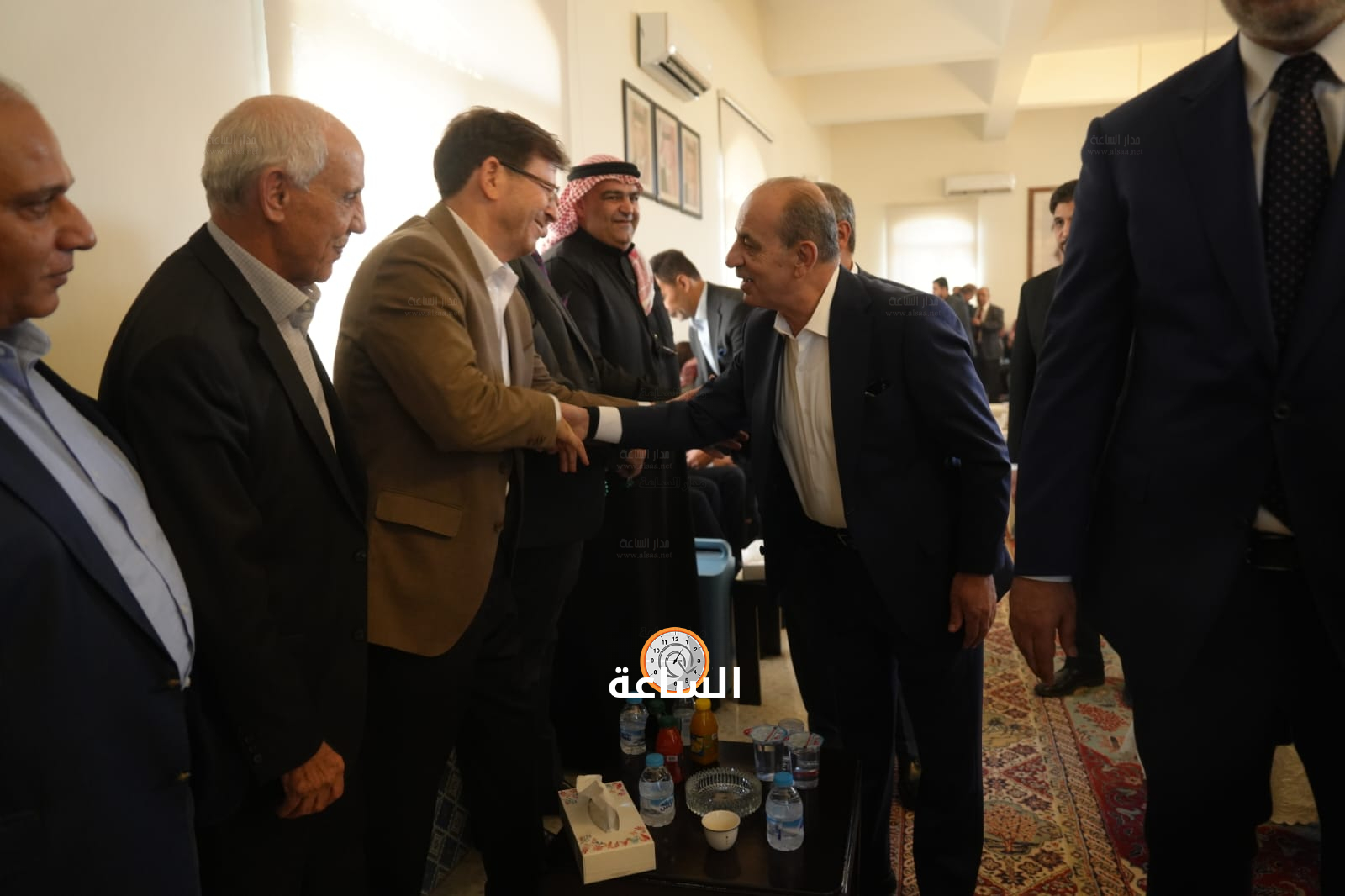 Madar Al-Saa Images 0.7519059336028467