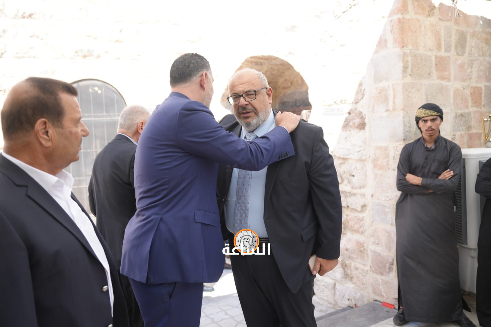 Madar Al-Saa Images 0.3798014630792873