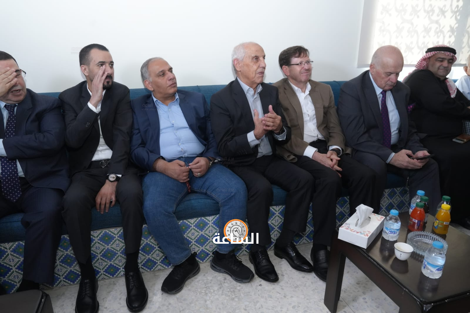 Madar Al-Saa Images 0.41771734039999664
