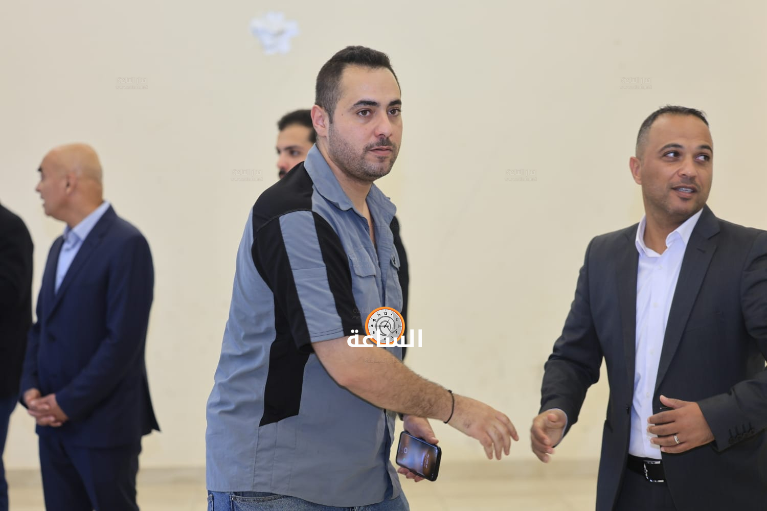 Madar Al-Saa Images 0.7861232683243563