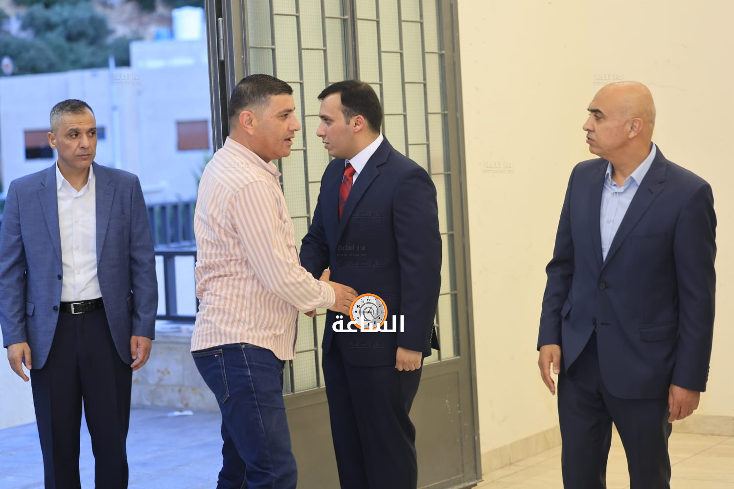 Madar Al-Saa Images 0.4921838772716649