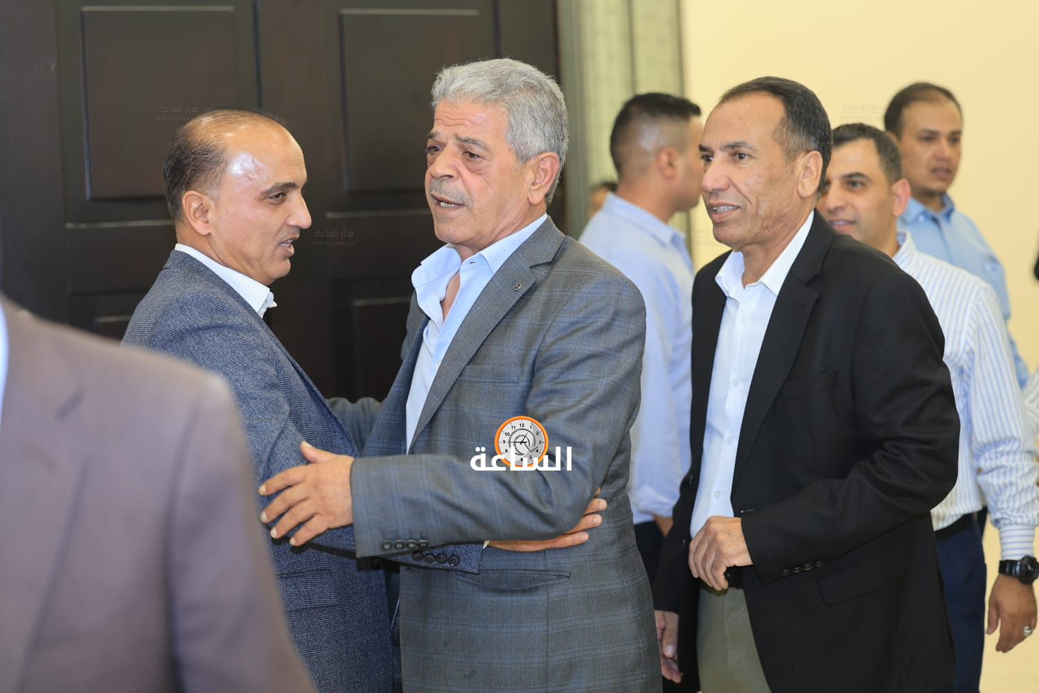 Madar Al-Saa Images 0.08654856038940417