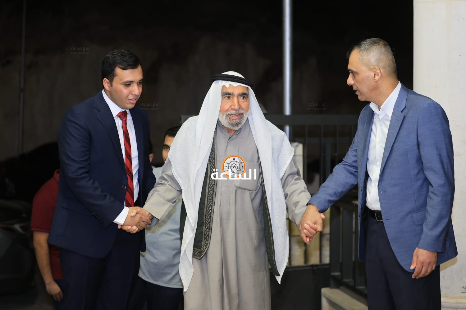 Madar Al-Saa Images 0.7443402465930842