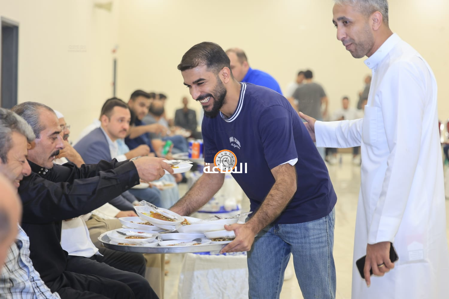 Madar Al-Saa Images 0.23263920893319145