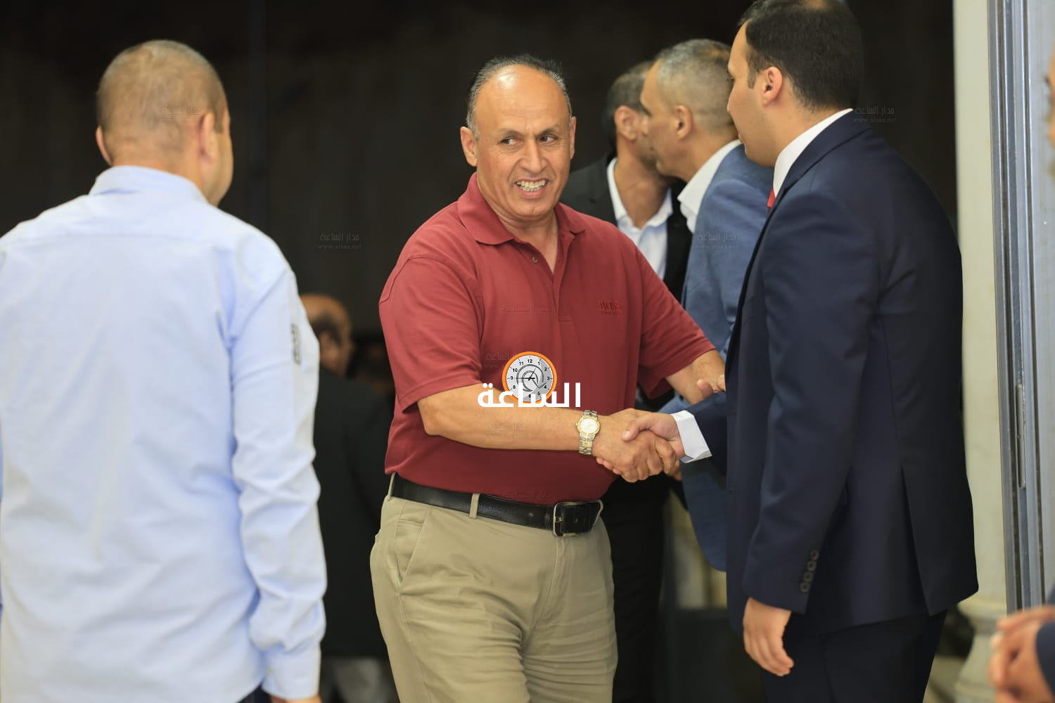 Madar Al-Saa Images 0.3722842269217984
