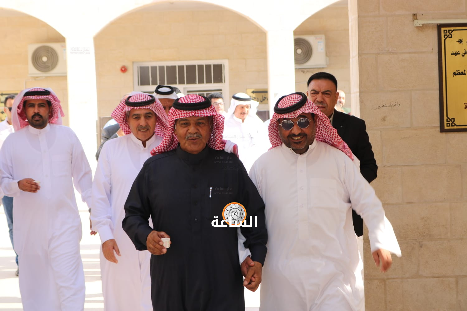 Madar Al-Saa Images 0.5378285296111257