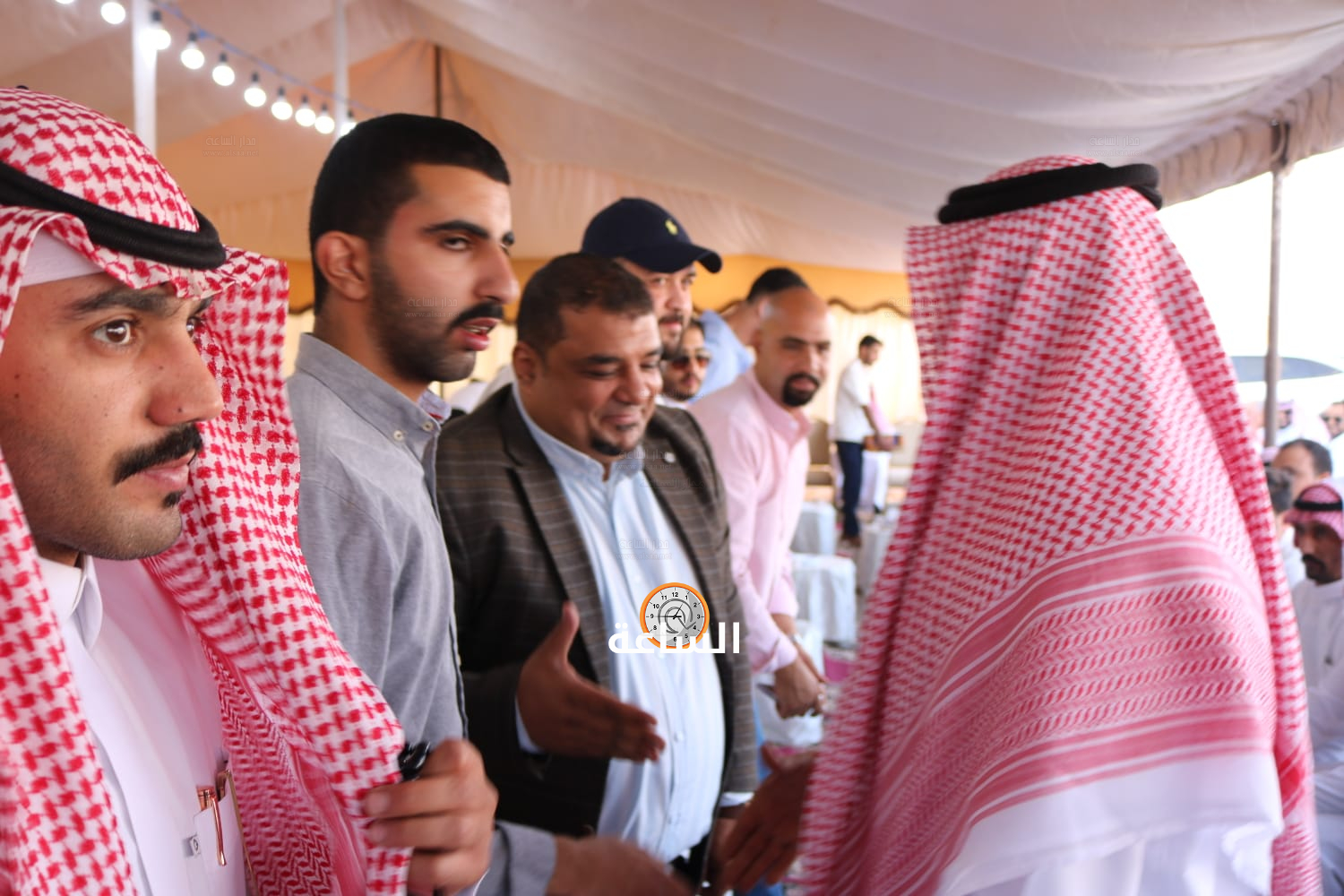 Madar Al-Saa Images 0.802790267026901