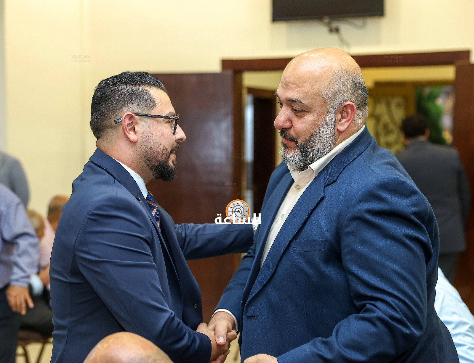 Madar Al-Saa Images 0.5685159048610056