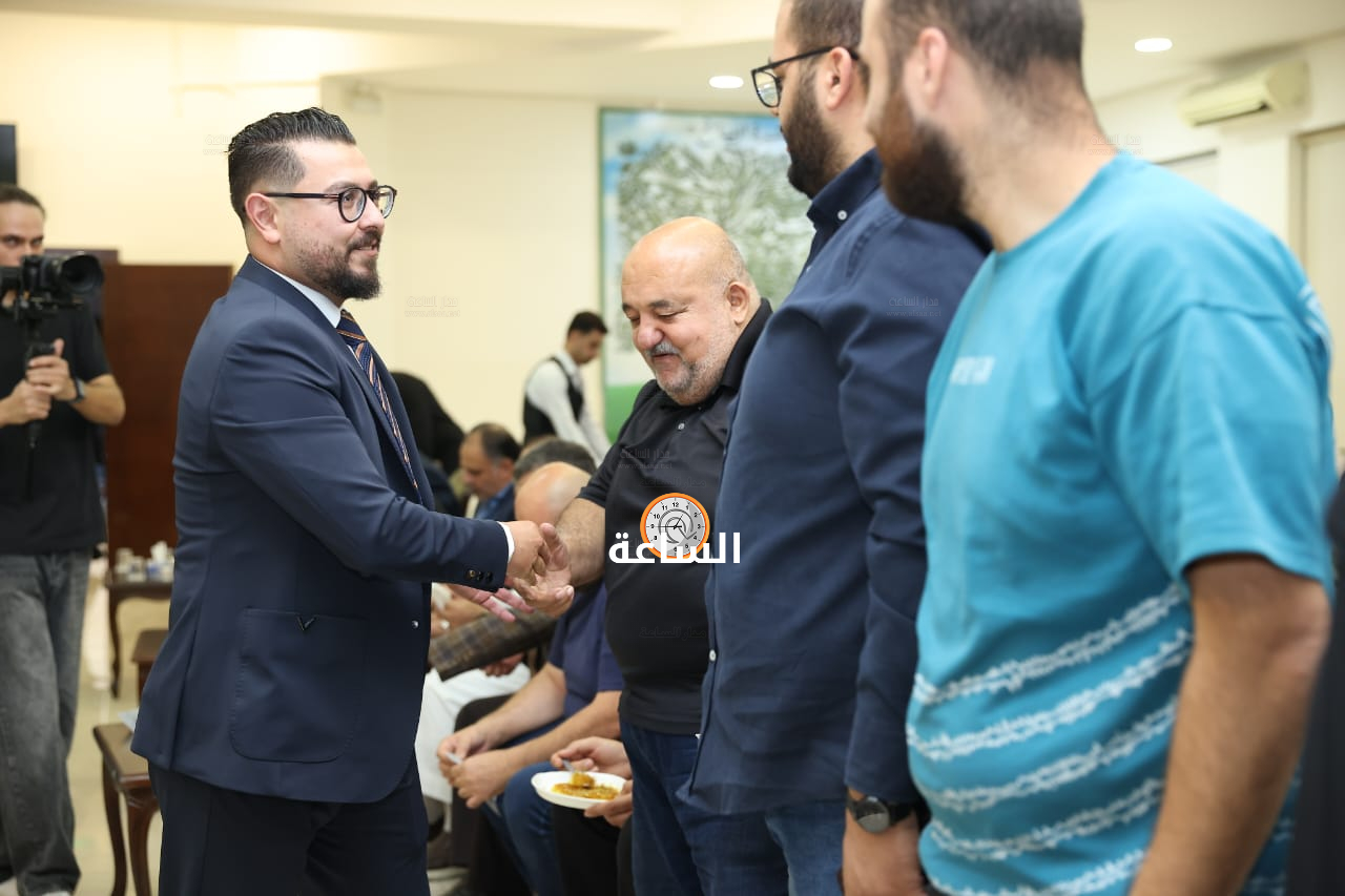 Madar Al-Saa Images 0.45026491393154167