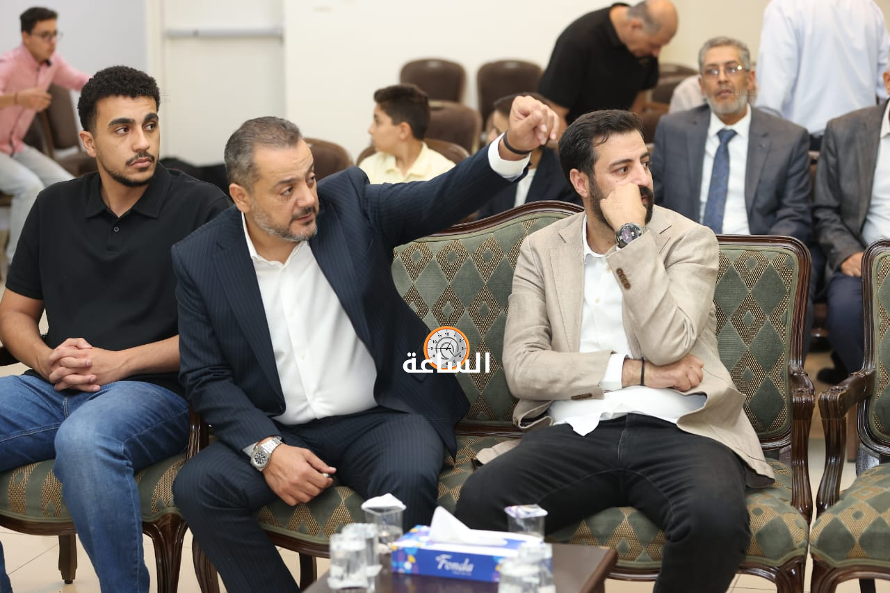 Madar Al-Saa Images 0.4164873561164366