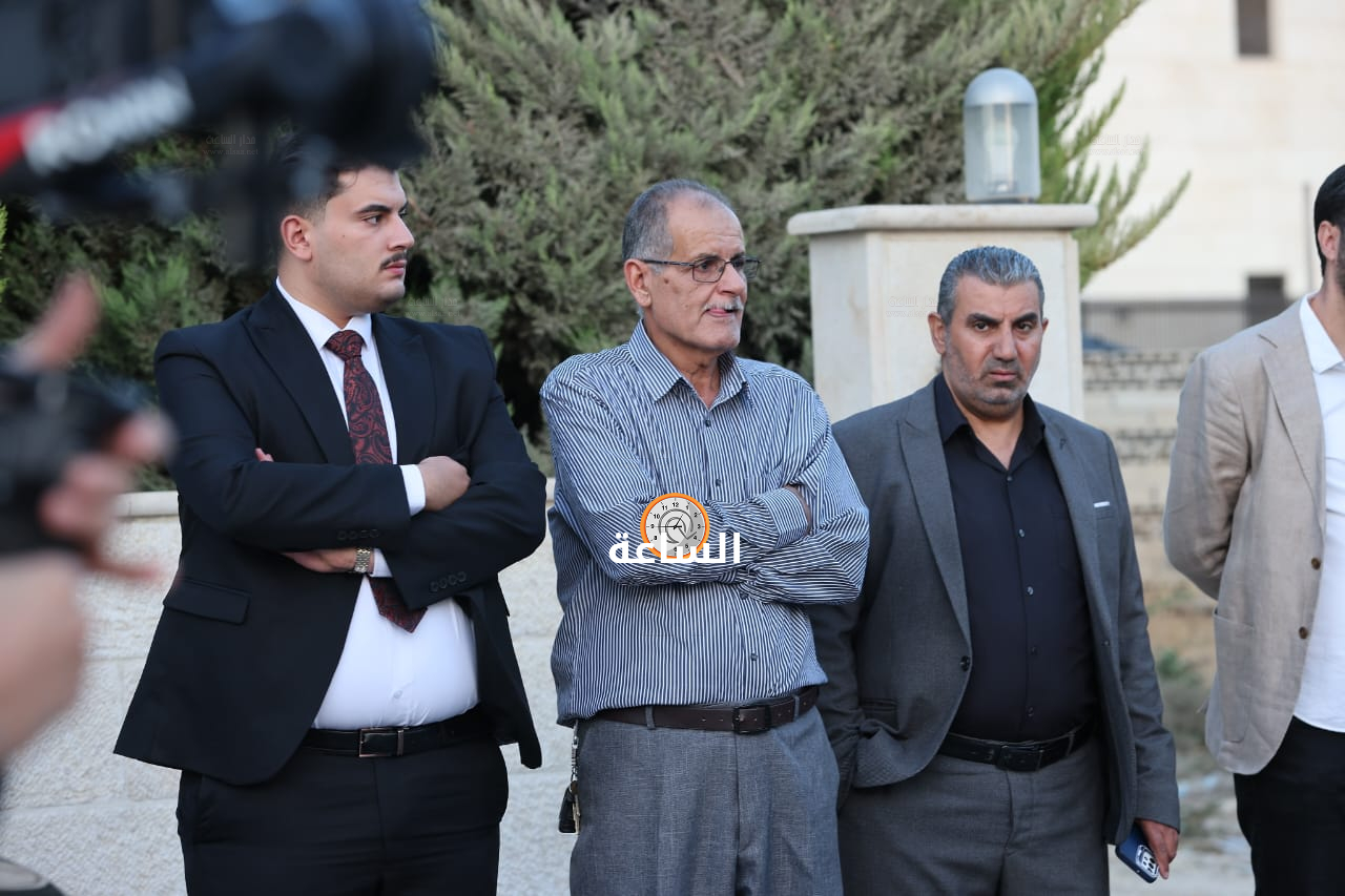 Madar Al-Saa Images 0.1917591515343835