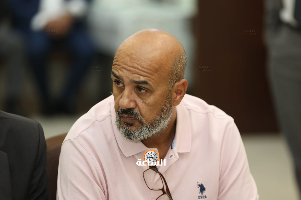 Madar Al-Saa Images 0.43150389243212295