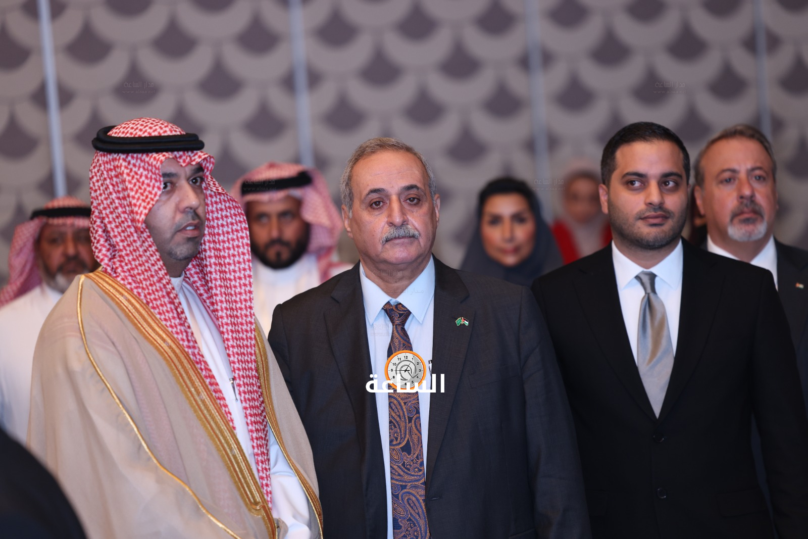 Madar Al-Saa Images 0.34785379380076553