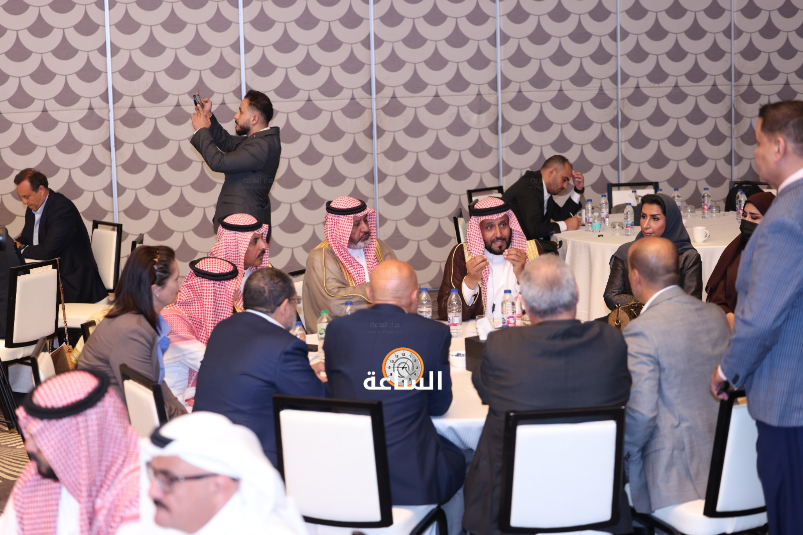 Madar Al-Saa Images 0.893463127892063