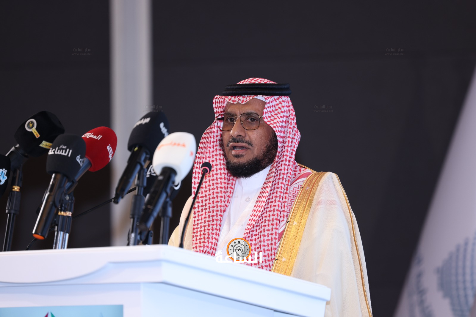 Madar Al-Saa Images 0.32798032742776606