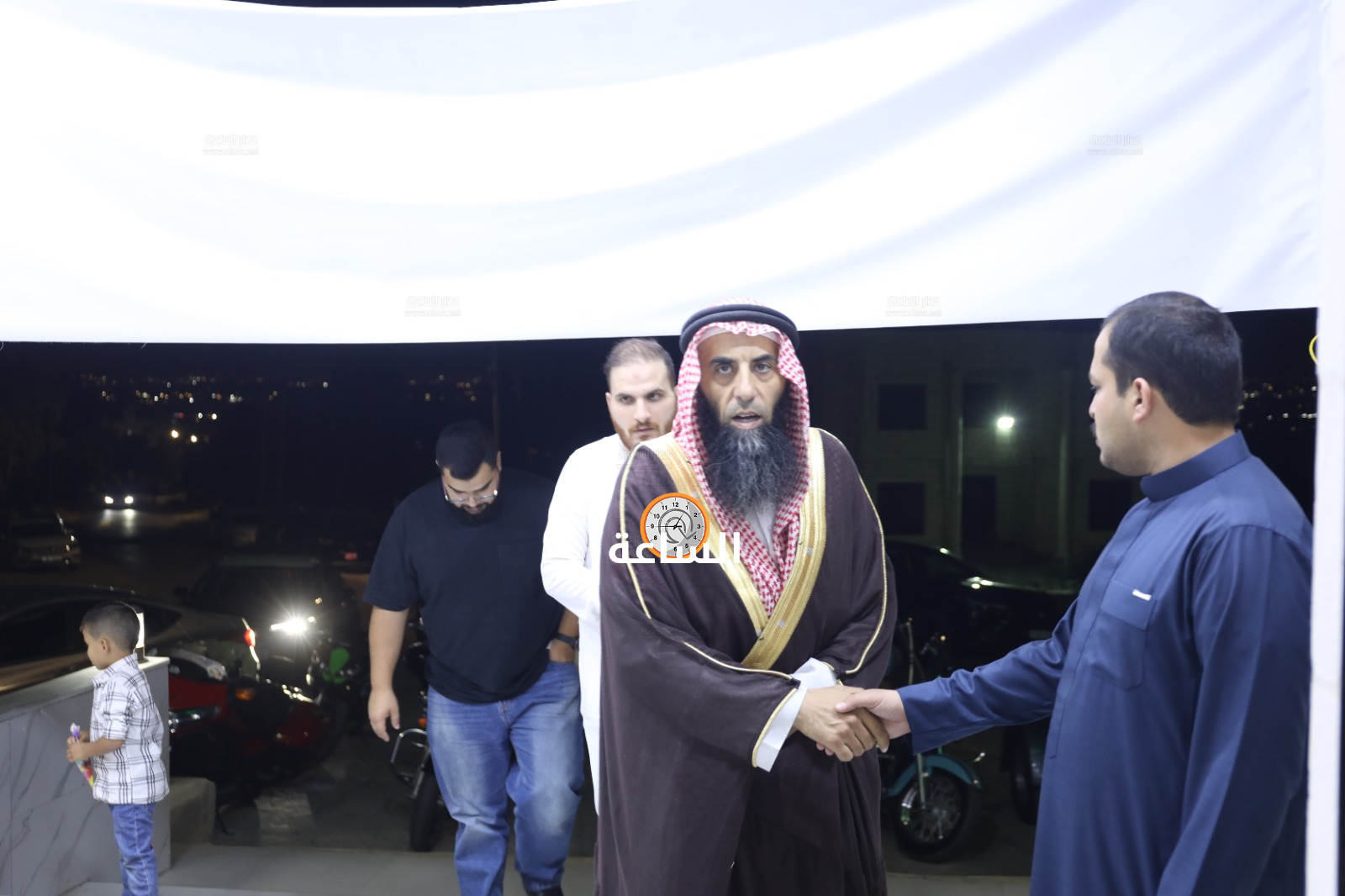 Madar Al-Saa Images 0.0252691865581115
