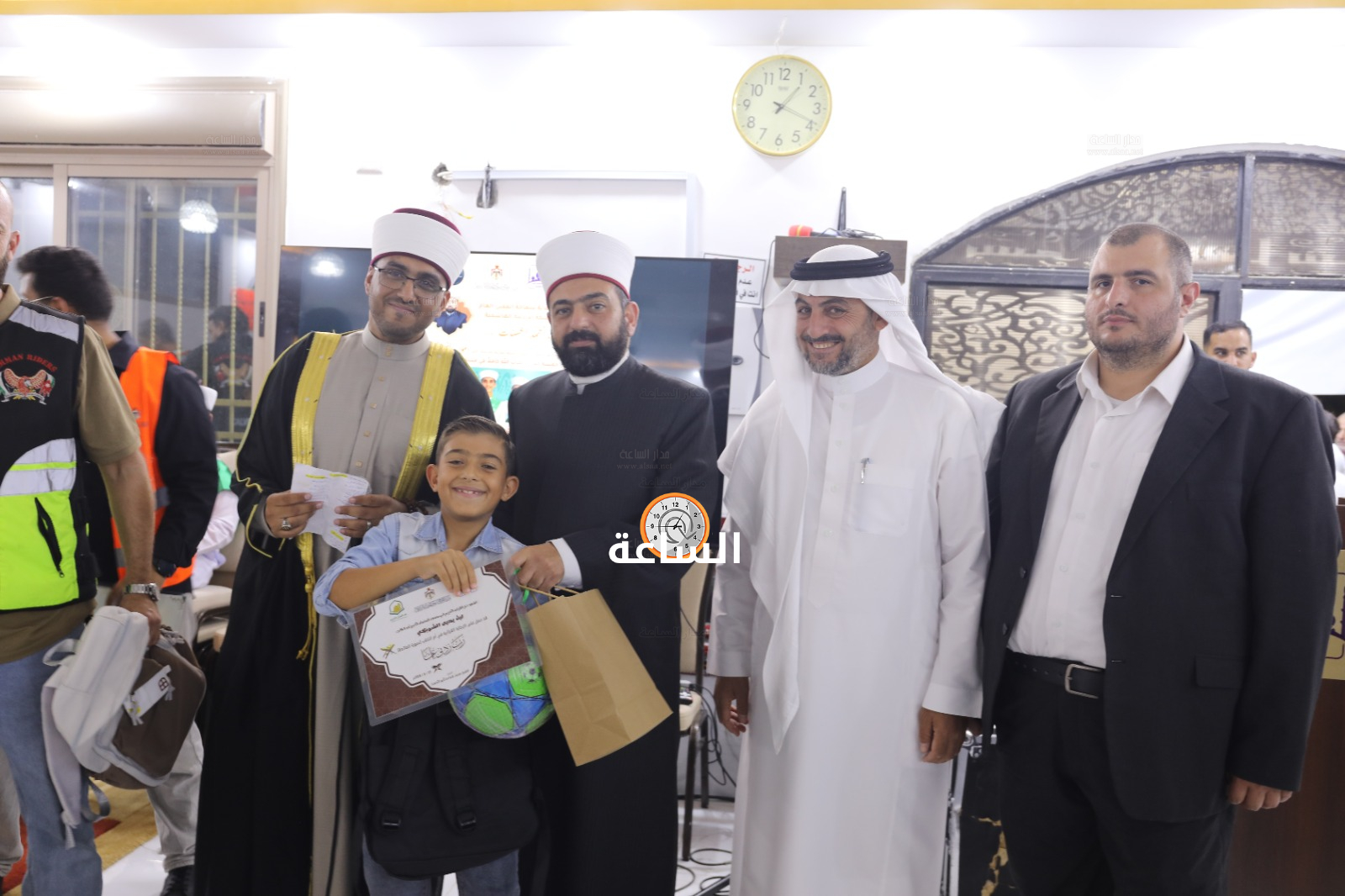 Madar Al-Saa Images 0.7280256755912926