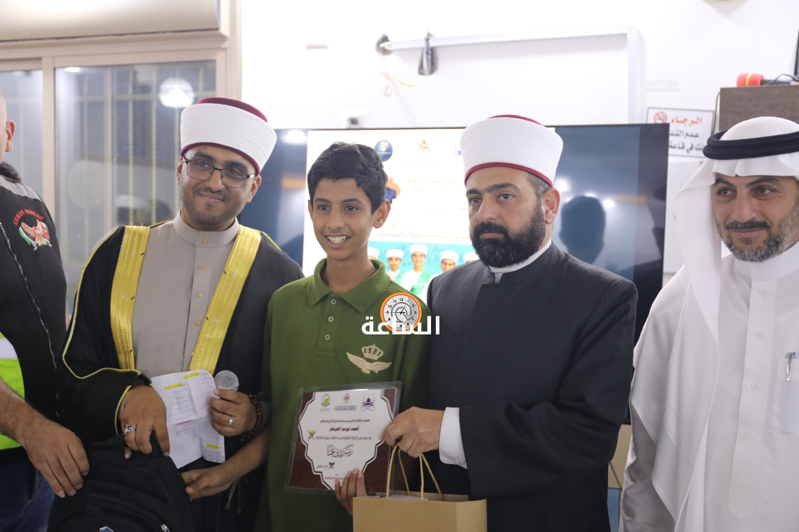 Madar Al-Saa Images 0.4729731542788935