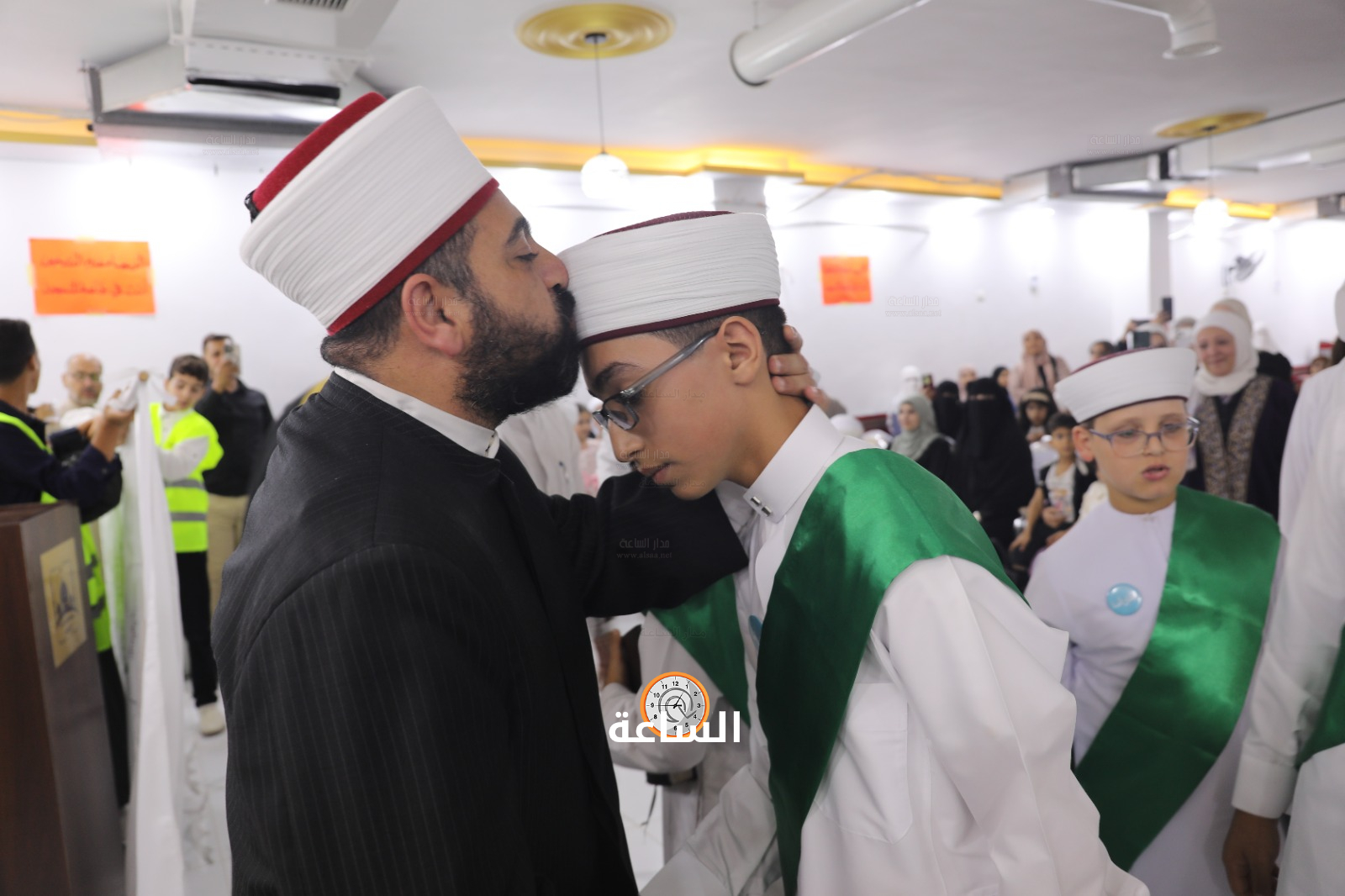 Madar Al-Saa Images 0.45147531502175187
