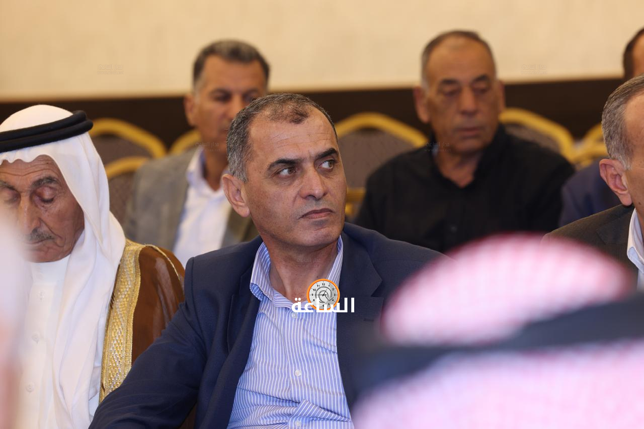 Madar Al-Saa Images 0.4762571424619987