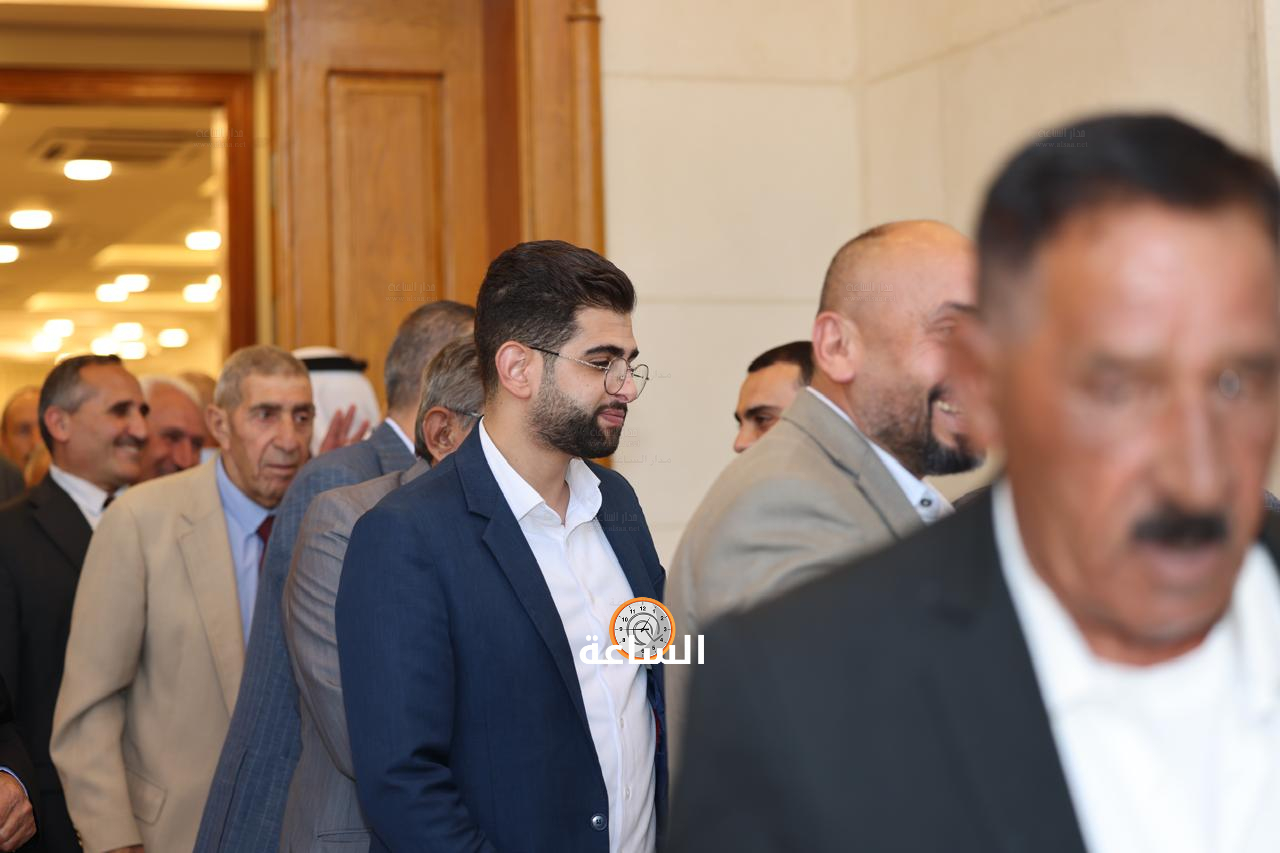 Madar Al-Saa Images 0.33324205601003787