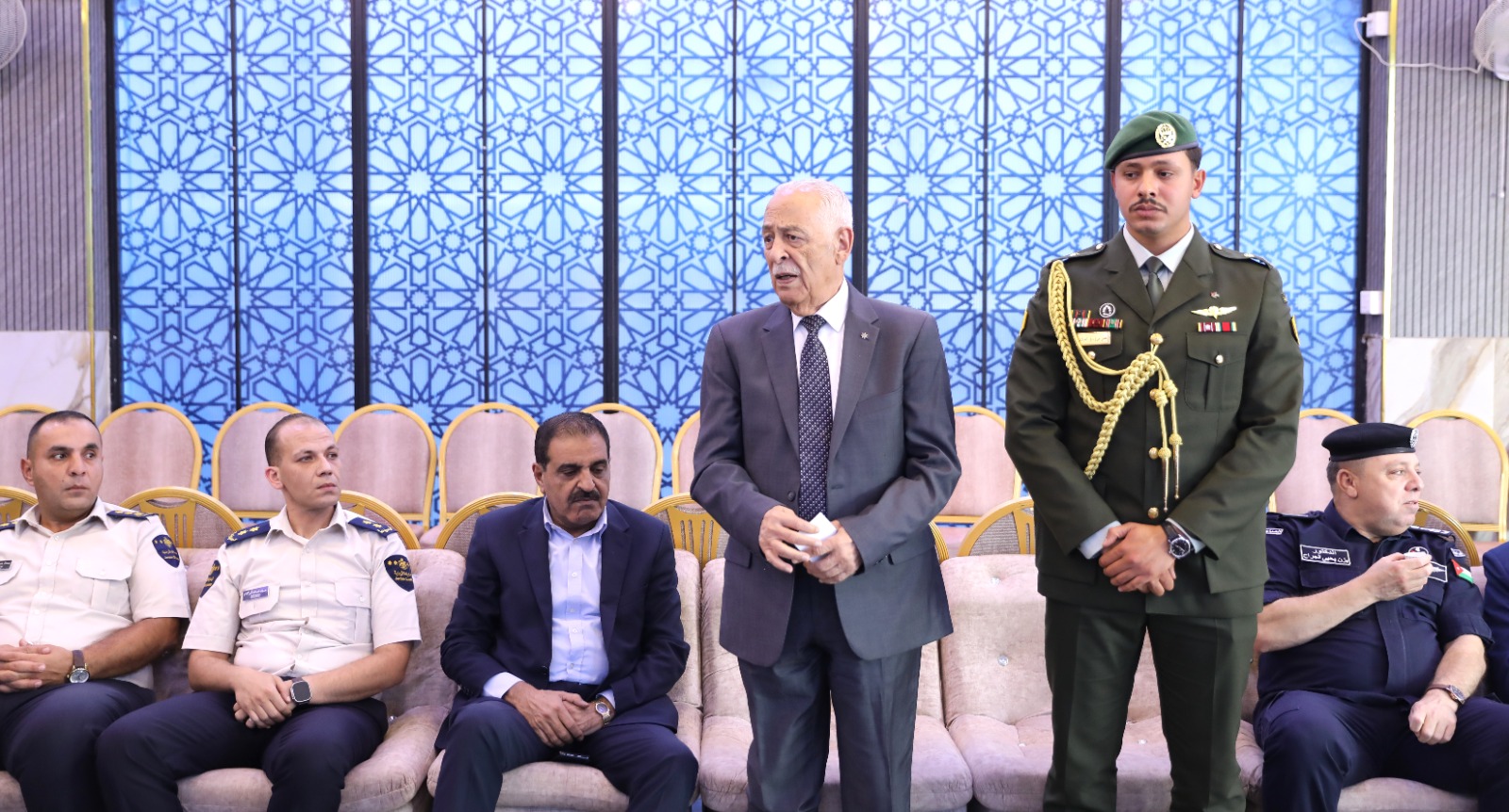 Madar Al-Saa Images 0.4773006011945661